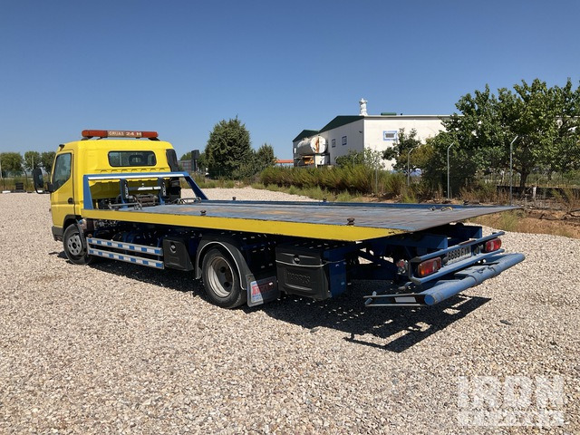 2007 Mitsubishi Canter 4x2 Rollback Truck - شاحنة سحب: صورة 5 2007 Mitsubishi Canter 4x2 Rollback Truck - شاحنة سحب: صورة 5