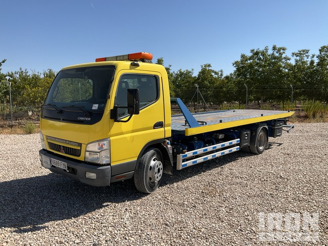 2007 Mitsubishi Canter 4x2 Rollback Truck - شاحنة سحب: صورة 3 2007 Mitsubishi Canter 4x2 Rollback Truck - شاحنة سحب: صورة 3