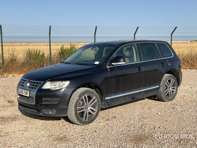 2007 Volkswagen Touareg 4WD 3.0D SUV - سيارة دفع رباعي: صورة 1 2007 Volkswagen Touareg 4WD 3.0D SUV - سيارة دفع رباعي: صورة 1