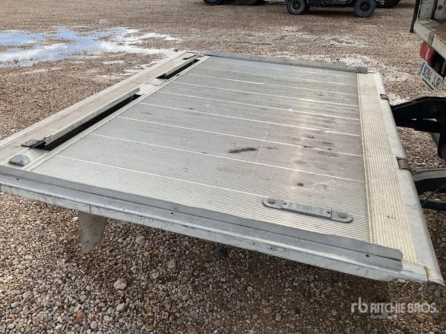 2012 Iveco Eurocargo 75E18 4x2 Van Truck - شاحنة مقفلة: صورة 4 2012 Iveco Eurocargo 75E18 4x2 Van Truck - شاحنة مقفلة: صورة 4