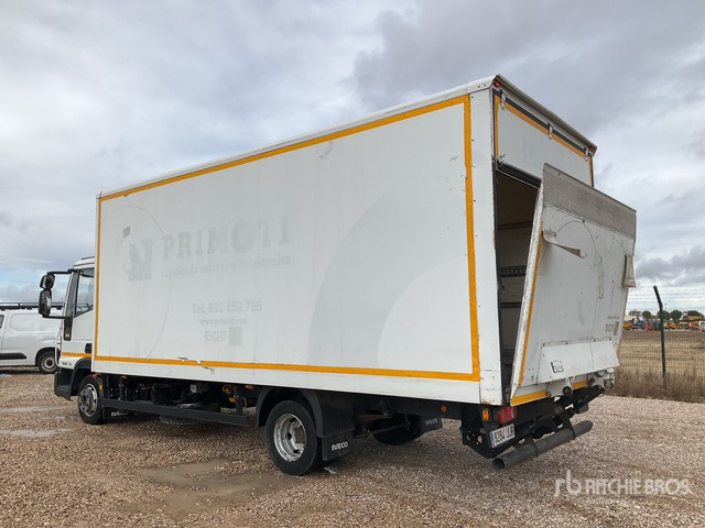 2012 Iveco Eurocargo 75E18 4x2 Van Truck - شاحنة مقفلة: صورة 2 2012 Iveco Eurocargo 75E18 4x2 Van Truck - شاحنة مقفلة: صورة 2