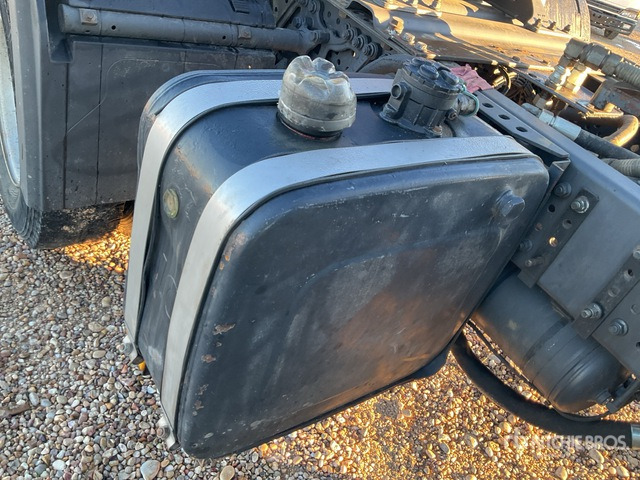 2012 Mercedes-Benz Actros 1845LS 4x2 S/A Sleeper Truck Tractor - وحدة جر: صورة 4 2012 Mercedes-Benz Actros 1845LS 4x2 S/A Sleeper Truck Tractor - وحدة جر: صورة 4