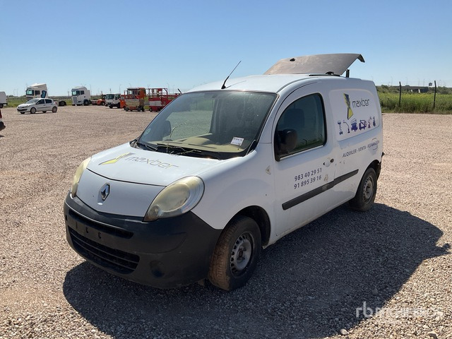 2012 Renault Kangoo Maxi (Inoperable) Cargo Van - شاحنة التوصيل: صورة 2 2012 Renault Kangoo Maxi (Inoperable) Cargo Van - شاحنة التوصيل: صورة 2