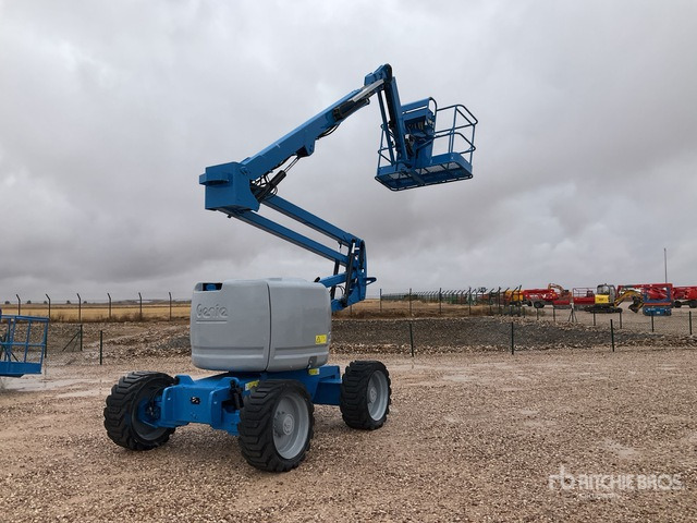 2013 Genie Z45/25J 4WD Diesel Articulating Boom Lift - شاحنة ذراع مفصلي: صورة 1 2013 Genie Z45/25J 4WD Diesel Articulating Boom Lift - شاحنة ذراع مفصلي: صورة 1