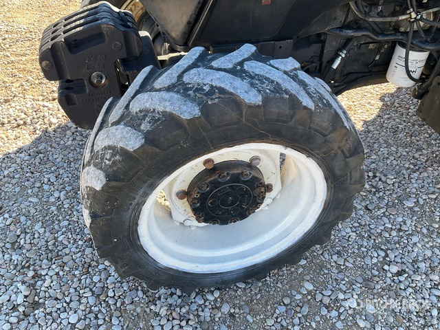 2014 New Holland T4.95F 4WD Tractor - جرار: صورة 4 2014 New Holland T4.95F 4WD Tractor - جرار: صورة 4