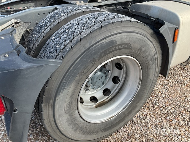 2015 DAF XF460FT 4x2 S/A Sleeper Truck Tractor - وحدة جر: صورة 5 2015 DAF XF460FT 4x2 S/A Sleeper Truck Tractor - وحدة جر: صورة 5