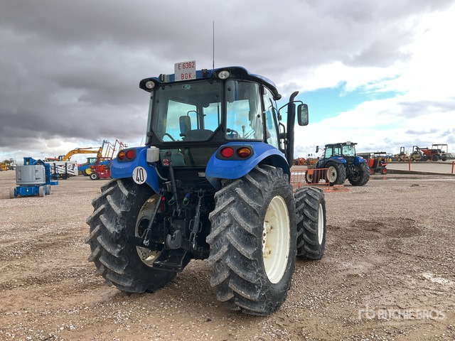 2015 New Holland T4.95 4WD Tractor - جرار: صورة 3 2015 New Holland T4.95 4WD Tractor - جرار: صورة 3