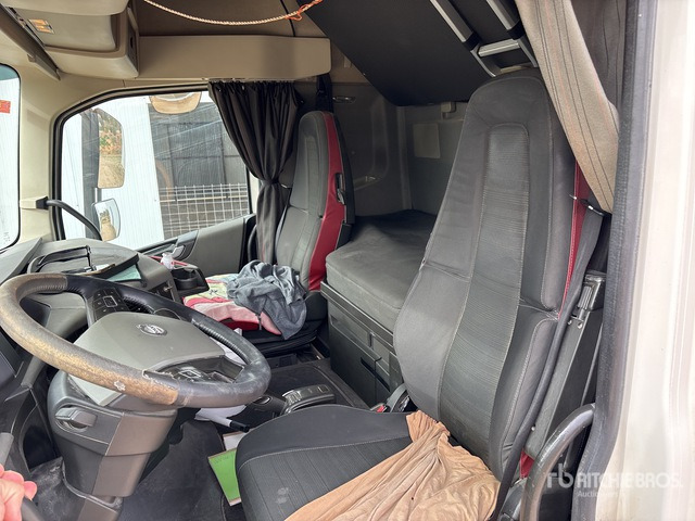 2017 Volvo FH500 4x2 S/A Sleeper Truck Tractor - وحدة جر: صورة 4 2017 Volvo FH500 4x2 S/A Sleeper Truck Tractor - وحدة جر: صورة 4