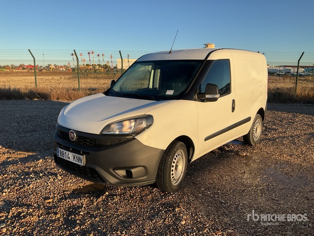2018 Fiat Doblo Cargo Van - شاحنة التوصيل: صورة 1 2018 Fiat Doblo Cargo Van - شاحنة التوصيل: صورة 1