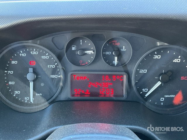 2019 Iveco Daily 70C18 4x2 Van Truck - شاحنة مقفلة: صورة 3 2019 Iveco Daily 70C18 4x2 Van Truck - شاحنة مقفلة: صورة 3