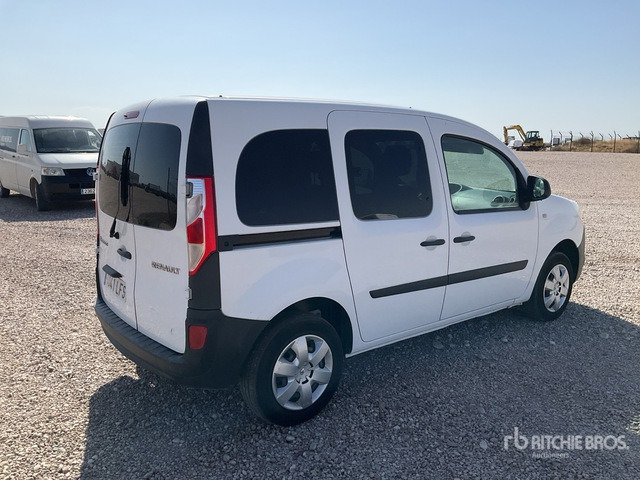 2020 Renault Kangoo Combi 5 Passenger Van - حافلة صغيرة, ميكروباص: صورة 3 2020 Renault Kangoo Combi 5 Passenger Van - حافلة صغيرة, ميكروباص: صورة 3