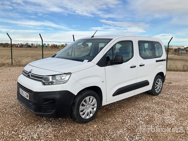 2021 Citroen Berlingo 5 Passenger Van - حافلة صغيرة, ميكروباص: صورة 2 2021 Citroen Berlingo 5 Passenger Van - حافلة صغيرة, ميكروباص: صورة 2