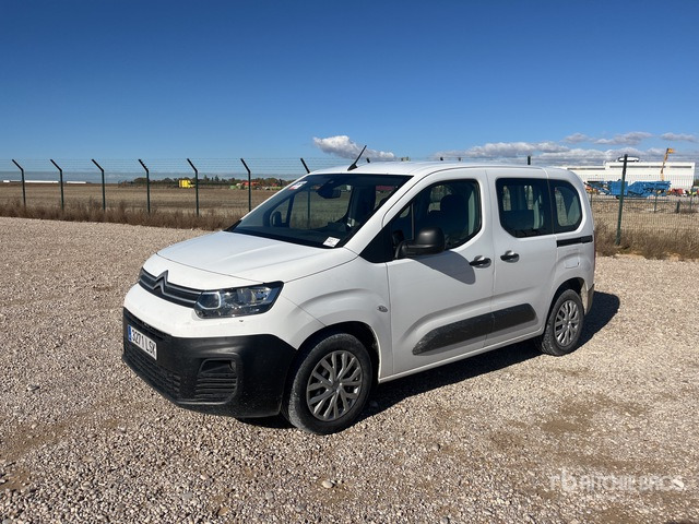2021 Citroen Berlingo Passenger Van - حافلة صغيرة, ميكروباص: صورة 1 2021 Citroen Berlingo Passenger Van - حافلة صغيرة, ميكروباص: صورة 1