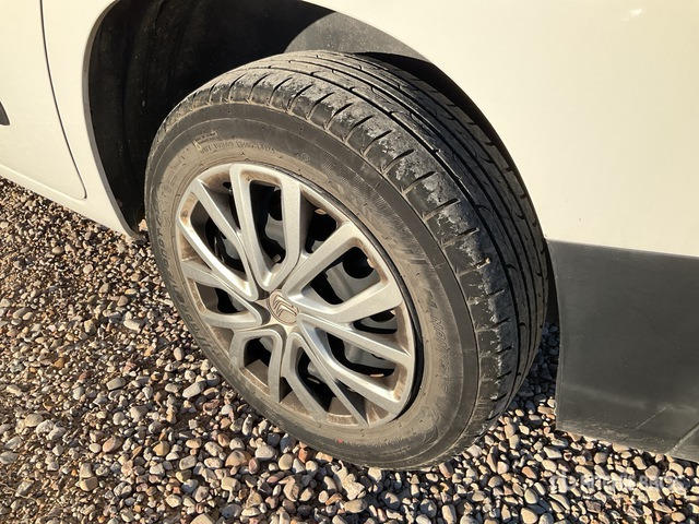 2021 Citroen Berlingo Passenger Van - حافلة صغيرة, ميكروباص: صورة 4 2021 Citroen Berlingo Passenger Van - حافلة صغيرة, ميكروباص: صورة 4