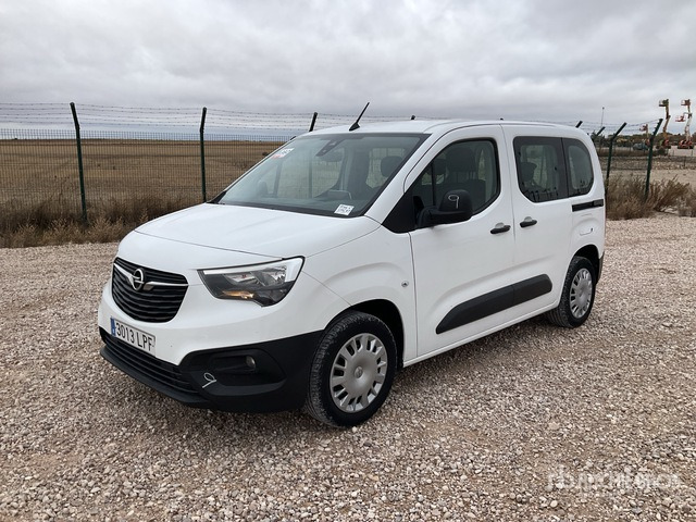 2021 Opel Combo Life Passenger Van - حافلة صغيرة, ميكروباص: صورة 1 2021 Opel Combo Life Passenger Van - حافلة صغيرة, ميكروباص: صورة 1