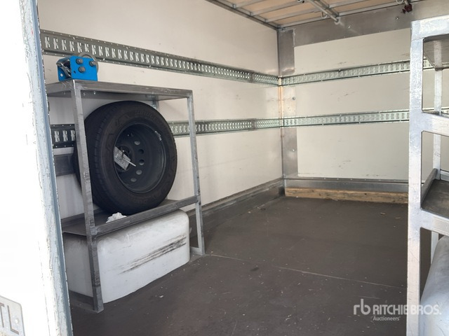 2021 Renault Master 4x2 Van Truck - شاحنة مقفلة: صورة 5 2021 Renault Master 4x2 Van Truck - شاحنة مقفلة: صورة 5