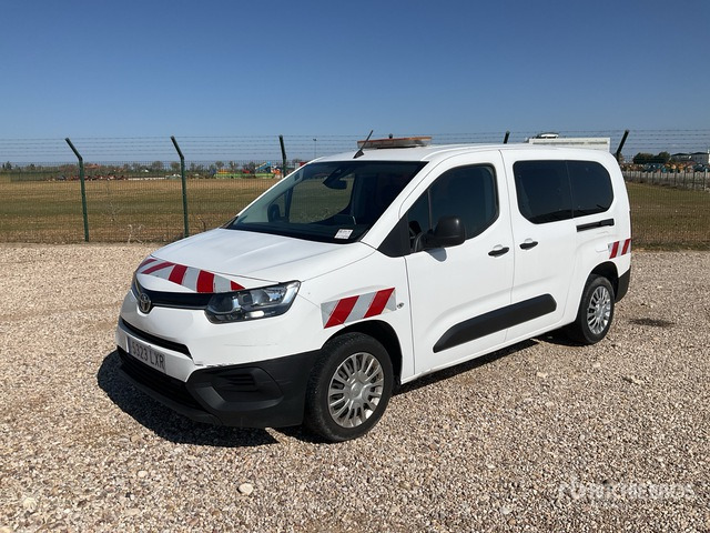 2022 Toyota Proace City Verso 5 Passenger Van - حافلة صغيرة, ميكروباص: صورة 2 2022 Toyota Proace City Verso 5 Passenger Van - حافلة صغيرة, ميكروباص: صورة 2