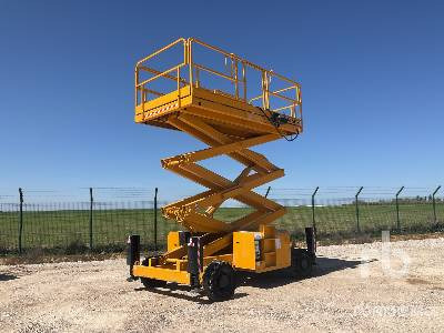 HAULOTTE H12SDX 4x4 - رافعة هيدروليكية مقصية: صورة 1 HAULOTTE H12SDX 4x4 - رافعة هيدروليكية مقصية: صورة 1