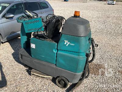TENNANT T7 - كناسة المناطق الصناعية: صورة 2 TENNANT T7 - كناسة المناطق الصناعية: صورة 2