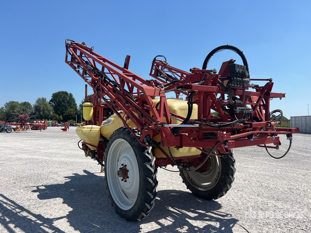2001 Hardi Commander Pull-Type Sprayer - بخاخ مقطورة: صورة 4 2001 Hardi Commander Pull-Type Sprayer - بخاخ مقطورة: صورة 4