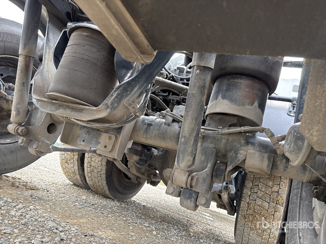 2001 Iveco Eurostar 260E40 6x2 Sleeper Roll-Off Truck - شاحنة ذات خطاف: صورة 5 2001 Iveco Eurostar 260E40 6x2 Sleeper Roll-Off Truck - شاحنة ذات خطاف: صورة 5