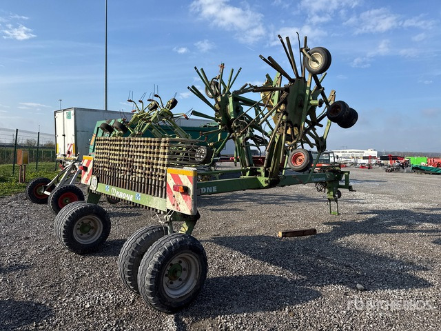 2002 Krone SWADRO 1401 Hay Rake - آلة تيبيس العشب/ آلة جمع العشب: صورة 3 2002 Krone SWADRO 1401 Hay Rake - آلة تيبيس العشب/ آلة جمع العشب: صورة 3