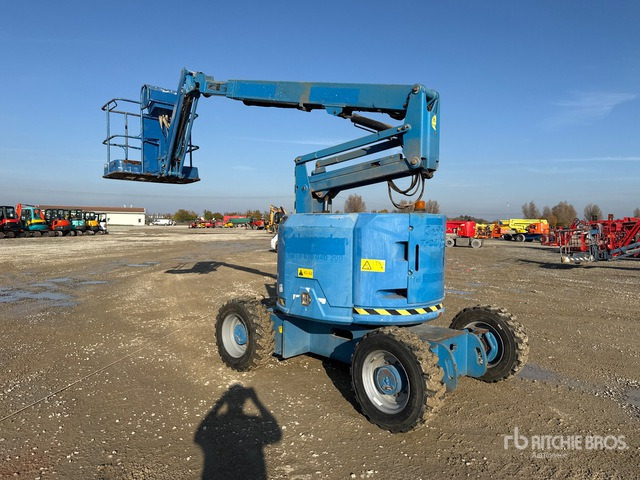 2004 Genie Z-34/22 Diesel Articulating Boom Lift - شاحنة ذراع مفصلي: صورة 4 2004 Genie Z-34/22 Diesel Articulating Boom Lift - شاحنة ذراع مفصلي: صورة 4