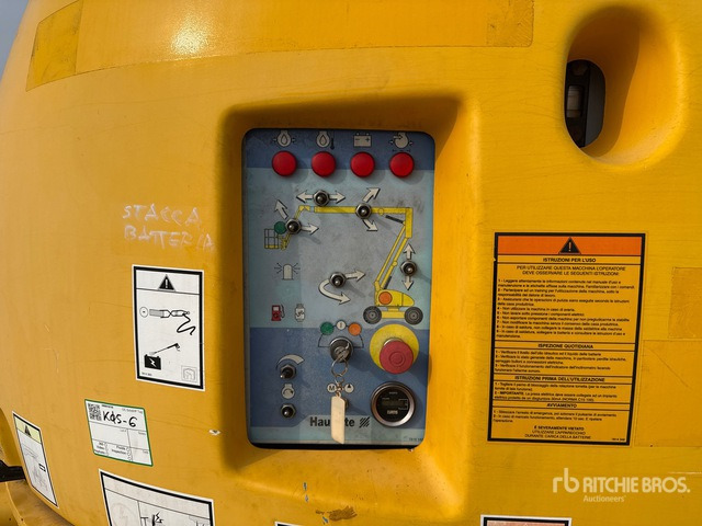 2004 Haulotte HA26PX Diesel Articulating Boom Lift - شاحنة ذراع مفصلي: صورة 5 2004 Haulotte HA26PX Diesel Articulating Boom Lift - شاحنة ذراع مفصلي: صورة 5