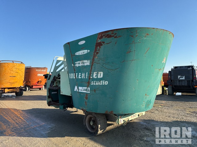 2004 Mutti MC13 Feed Wagon - عربة خلط الأعلاف: صورة 2 2004 Mutti MC13 Feed Wagon - عربة خلط الأعلاف: صورة 2