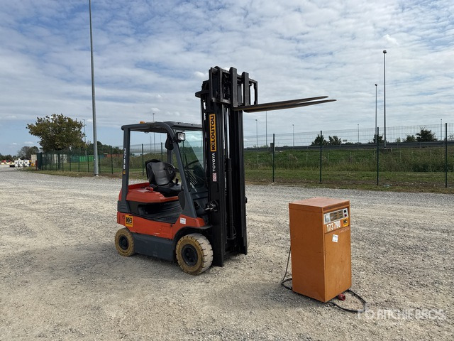 2005 Toyota 7FB18 1750 kg Electric Forklift - رافعة شوكية كهربائية: صورة 4 2005 Toyota 7FB18 1750 kg Electric Forklift - رافعة شوكية كهربائية: صورة 4