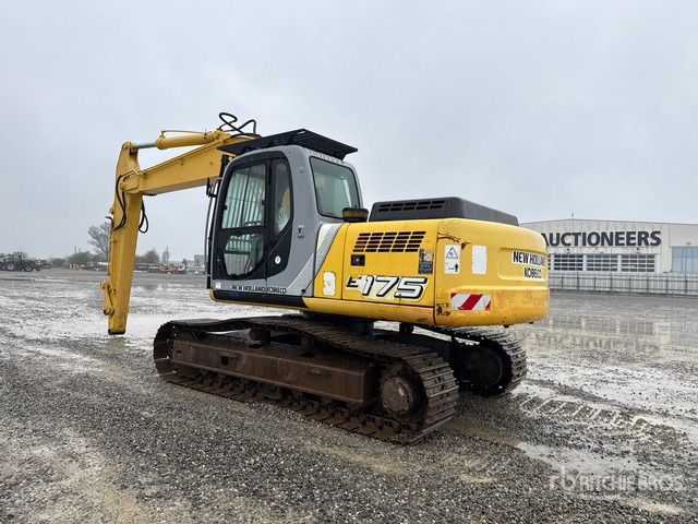2006 New Holland E175 Tracked Excavator - حفار زحاف: صورة 3 2006 New Holland E175 Tracked Excavator - حفار زحاف: صورة 3