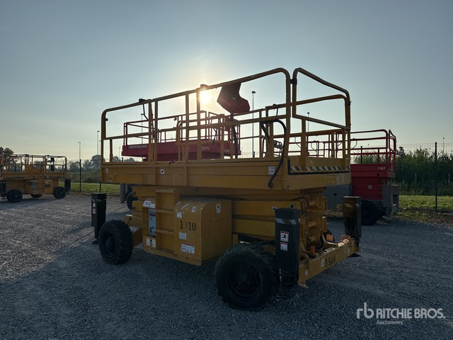 2007 Haulotte H12SX Diesel (Inoperable) Scissor Lift - رافعة هيدروليكية مقصية: صورة 1 2007 Haulotte H12SX Diesel (Inoperable) Scissor Lift - رافعة هيدروليكية مقصية: صورة 1