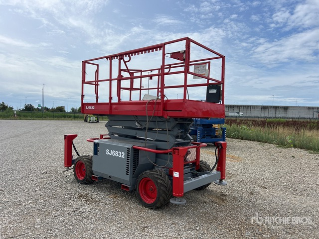 2007 Skyjack SJ6832 RT Diesel Scissor Lift - رافعة هيدروليكية مقصية: صورة 1 2007 Skyjack SJ6832 RT Diesel Scissor Lift - رافعة هيدروليكية مقصية: صورة 1