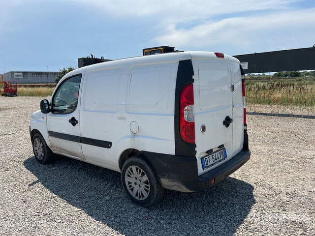 2008 Fiat Doblo (Inoperable) Van Truck - فان المدمجة: صورة 4 2008 Fiat Doblo (Inoperable) Van Truck - فان المدمجة: صورة 4
