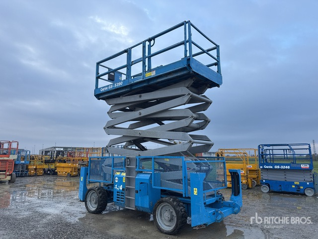 2008 Genie GS-5390RT Diesel Scissor Lift - رافعة هيدروليكية مقصية: صورة 1 2008 Genie GS-5390RT Diesel Scissor Lift - رافعة هيدروليكية مقصية: صورة 1