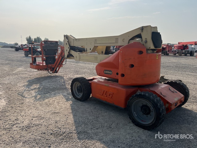 2008 JLG E450AJ (Inoperable) Articulating Boom Lift - شاحنة ذراع مفصلي: صورة 4 2008 JLG E450AJ (Inoperable) Articulating Boom Lift - شاحنة ذراع مفصلي: صورة 4
