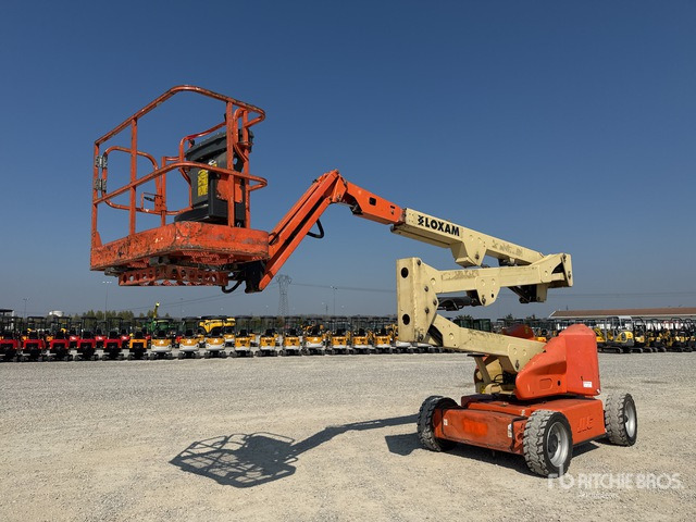 2008 JLG E450AJ Piattaforma monobraccio articolata - شاحنة ذراع مفصلي: صورة 1 2008 JLG E450AJ Piattaforma monobraccio articolata - شاحنة ذراع مفصلي: صورة 1