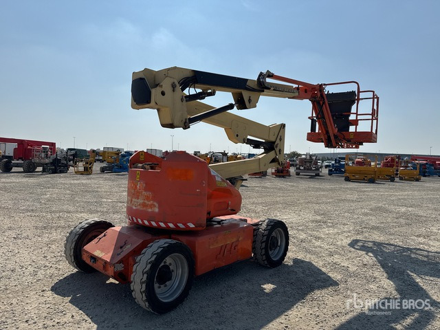 2008 JLG E450AJ Piattaforma monobraccio articolata - شاحنة ذراع مفصلي: صورة 3 2008 JLG E450AJ Piattaforma monobraccio articolata - شاحنة ذراع مفصلي: صورة 3