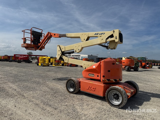 2008 JLG E450AJ V A069 Piattaforma monobraccio articolata - شاحنة ذراع مفصلي: صورة 3 2008 JLG E450AJ V A069 Piattaforma monobraccio articolata - شاحنة ذراع مفصلي: صورة 3
