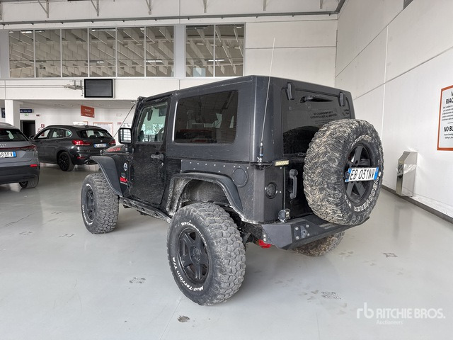 2009 Chrysler Jeep Wrangler Rubicon SUV Sport Utility Vehicle - سيارة دفع رباعي: صورة 3 2009 Chrysler Jeep Wrangler Rubicon SUV Sport Utility Vehicle - سيارة دفع رباعي: صورة 3