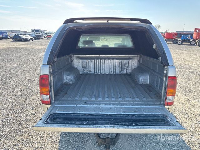 2010 Toyota Hylux 4x4 Crew Cab Pickup - شاحنة البيك أب: صورة 5 2010 Toyota Hylux 4x4 Crew Cab Pickup - شاحنة البيك أب: صورة 5