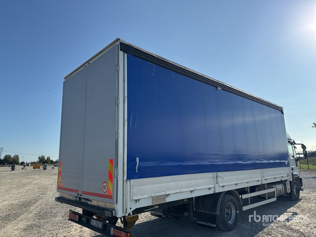 2011 Iveco Eurocargo 160E28 4x2 Curtain Side Truck - شاحنة ستارة: صورة 5 2011 Iveco Eurocargo 160E28 4x2 Curtain Side Truck - شاحنة ستارة: صورة 5