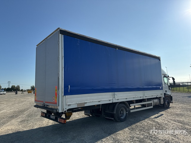 2011 Iveco Eurocargo 160E28 4x2 Curtain Side Truck - شاحنة ستارة: صورة 4 2011 Iveco Eurocargo 160E28 4x2 Curtain Side Truck - شاحنة ستارة: صورة 4