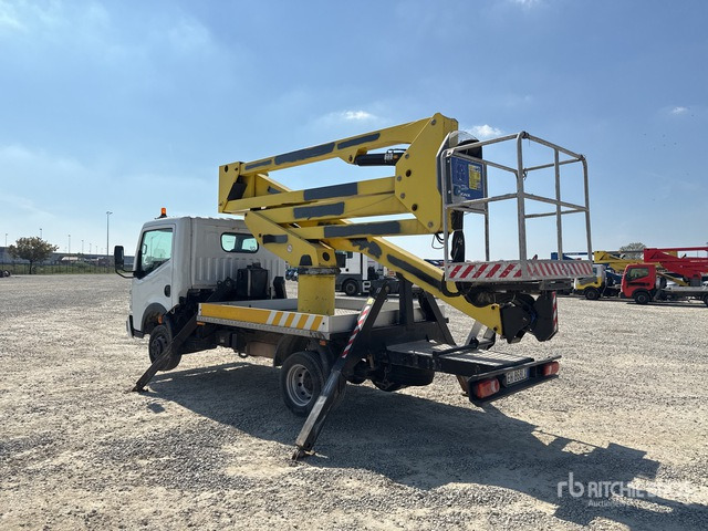 2011 Renault Maxity 2011 Socage DA320 20 m on Bucket Truck - منصة تلسكوبية محمولة على شاحنة: صورة 4 2011 Renault Maxity 2011 Socage DA320 20 m on Bucket Truck - منصة تلسكوبية محمولة على شاحنة: صورة 4