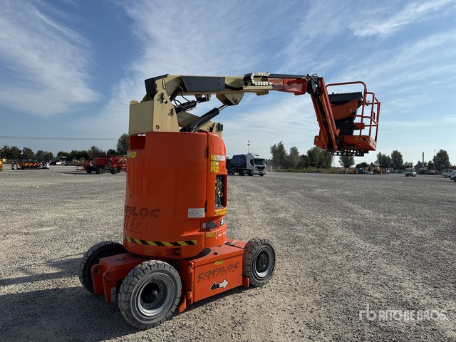 2012 JLG E300 AJP Electric Articulating Boom Lift - شاحنة ذراع مفصلي: صورة 3 2012 JLG E300 AJP Electric Articulating Boom Lift - شاحنة ذراع مفصلي: صورة 3