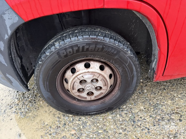 2012 Peugeot Boxer Van Truck - شاحنة مقفلة: صورة 5 2012 Peugeot Boxer Van Truck - شاحنة مقفلة: صورة 5