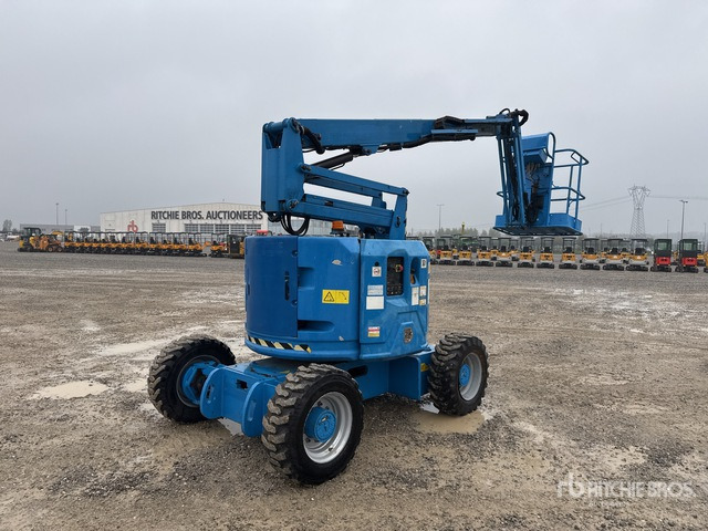 2014 Genie Z-34/22 Diesel Articulating Boom Lift - شاحنة ذراع مفصلي: صورة 4 2014 Genie Z-34/22 Diesel Articulating Boom Lift - شاحنة ذراع مفصلي: صورة 4
