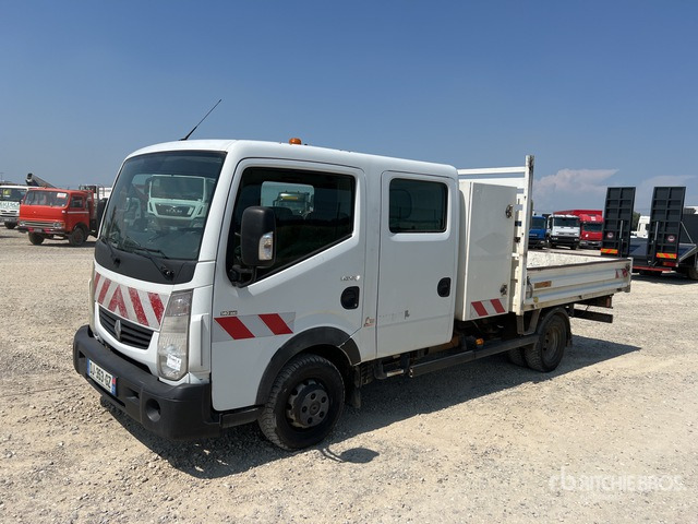 2014 Renault Maxity 140DXI Crew Cab Flatbed Truck - شاحنات مسطحة: صورة 2 2014 Renault Maxity 140DXI Crew Cab Flatbed Truck - شاحنات مسطحة: صورة 2