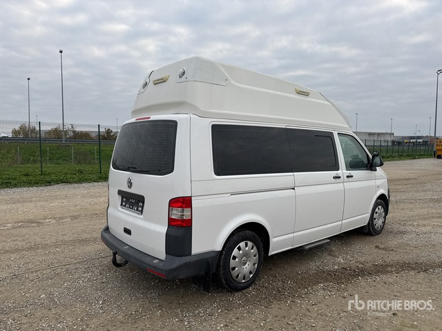 2014 Volkswagen Transporter Ambulance - سيارة اسعاف: صورة 3 2014 Volkswagen Transporter Ambulance - سيارة اسعاف: صورة 3
