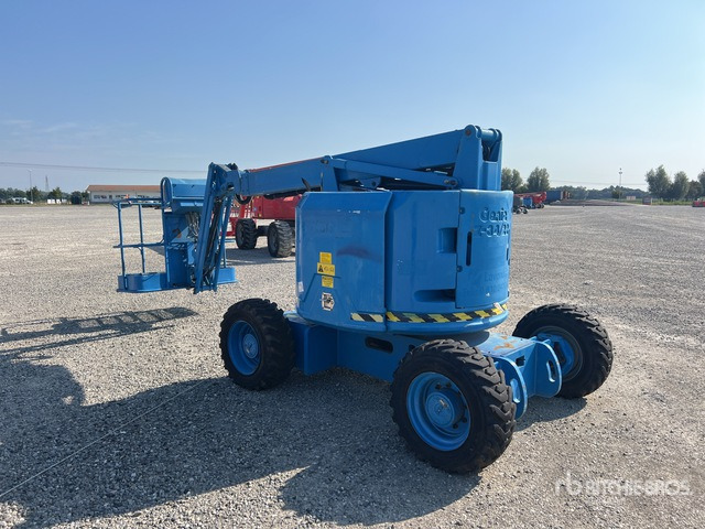 2015 Genie Z-34/22 (Inoperable) Articulating Boom Lift - شاحنة ذراع مفصلي: صورة 3 2015 Genie Z-34/22 (Inoperable) Articulating Boom Lift - شاحنة ذراع مفصلي: صورة 3